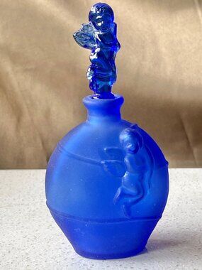 Cow’s Head Perfume Bottle Cobalt Blue Glass Cherubs Stopper Frosted 6.5” T Gift